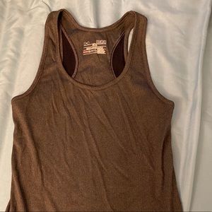 Medium Under Armour Fitted Tank